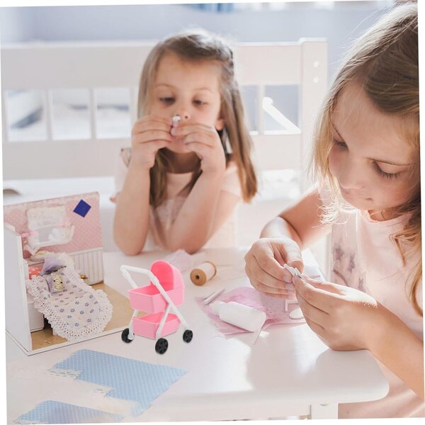 Beaupretty Miniatur-Kinderwagen für Puppen aus Kunststoff, realistische Puppenhaus-Dekoration