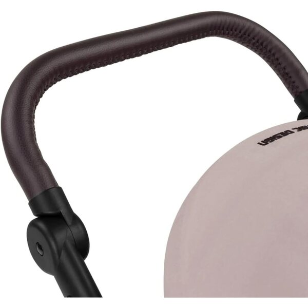 ABC Design Migno Berry Puppenwagen mit drehbaren Rädern und Sicherheitsgurt