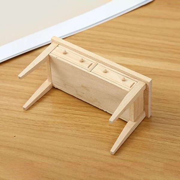 1/12 Miniatur-Möbelset für Puppenhaus in Birke mit Tisch und Stuhl