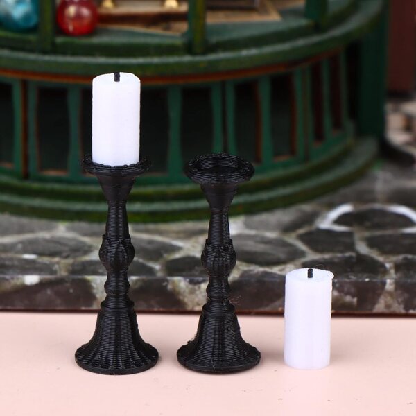 Set 2 portacandele miniatura stile retrò con 2 candele per casa delle bambole 1:12