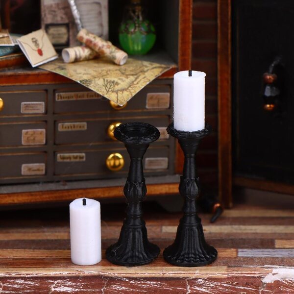 Set 2 portacandele miniatura stile retrò con 2 candele per casa delle bambole 1:12