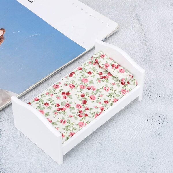 1/12 Mini-Taschen-Holzbett für Puppenhaus mit ungiftiger Farbe