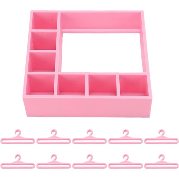 Guardaroba per Bambole con 10 Grucce e Espositore in Plastica Rosa per Accessori