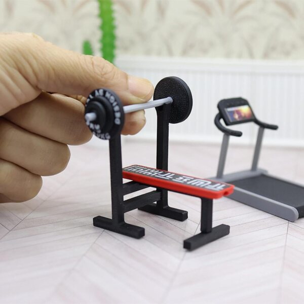 Mini-Puppenhaus 1:12 Fitnessgeräte, Laufband und Langhantel