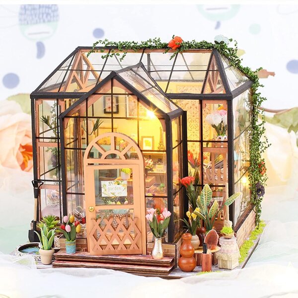 1:24 Miniatur-Puppenhaus-Bausatz mit LED-Lichtern und realistischen Details
