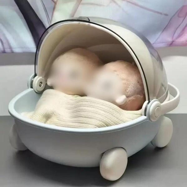 Kinderwagen-Aufbewahrungsbox mit blauen und rosa weichen Kissen, 18 cm