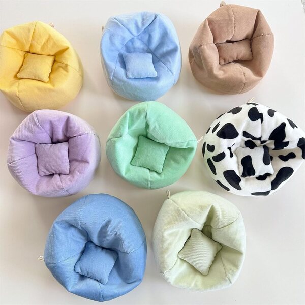 Miniatursofa für Gissroys-Puppen – helles Design und hochwertiger Stoff