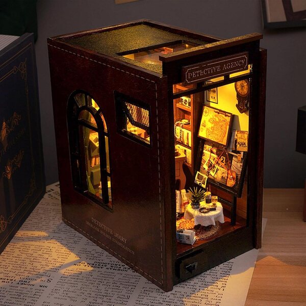 Bookend in legno per casa delle bambole miniatura con luce LED, kit creativo artigianale
