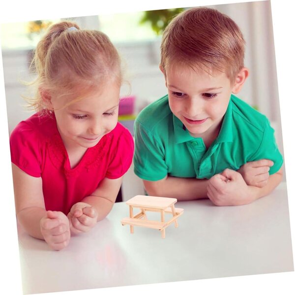 VICASKY Set 2 pezzi mini tavolo e sedia in legno per casa delle bambole, realistico e durevole