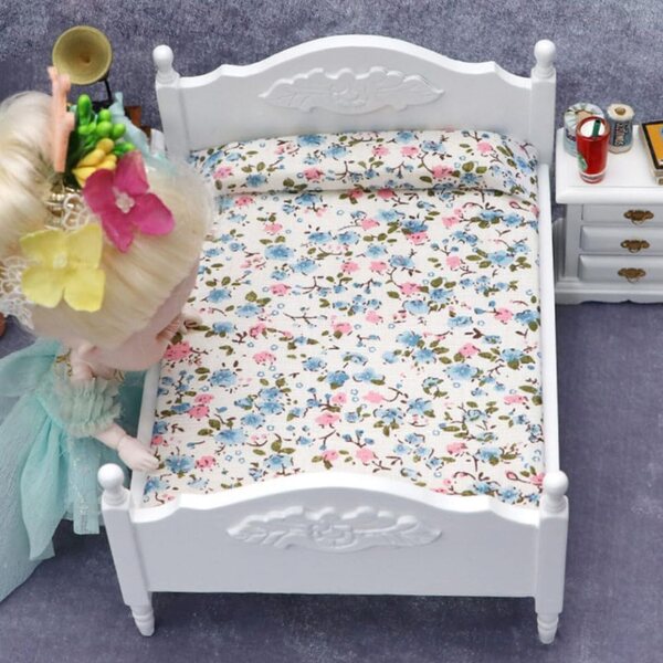 VICASKY Mini Letto Matrimoniale in Legno e Tessuto, Mobili in Miniatura Bianchi