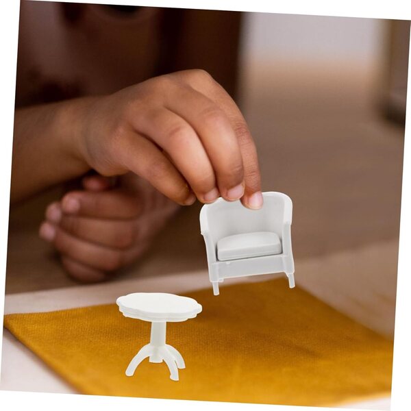 Mini-Kunststofftisch und Stühle-Set für VICASKY Puppenhaus, Miniaturmöbel