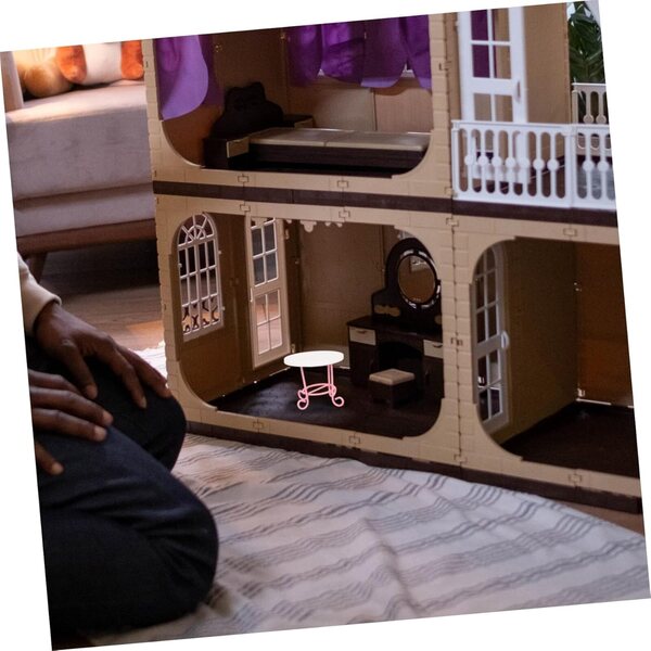 VICASKY Tavolino Miniatura in Legno e Metallo Rosa per Casa delle Bambole Scala 1:12
