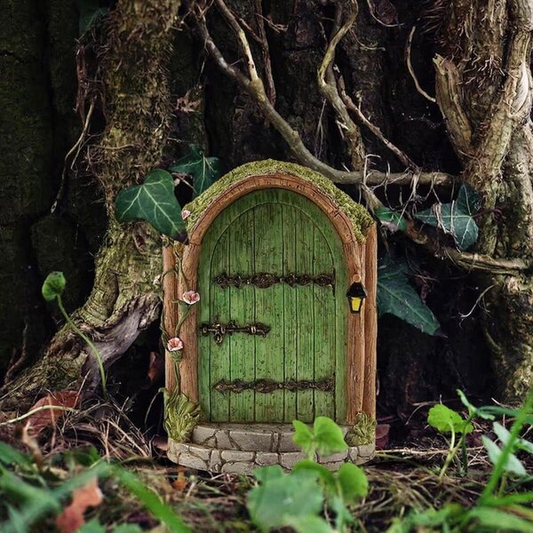 Grüne Miniatur-Feentür aus Holz für den Garten mit wetterfestem Design