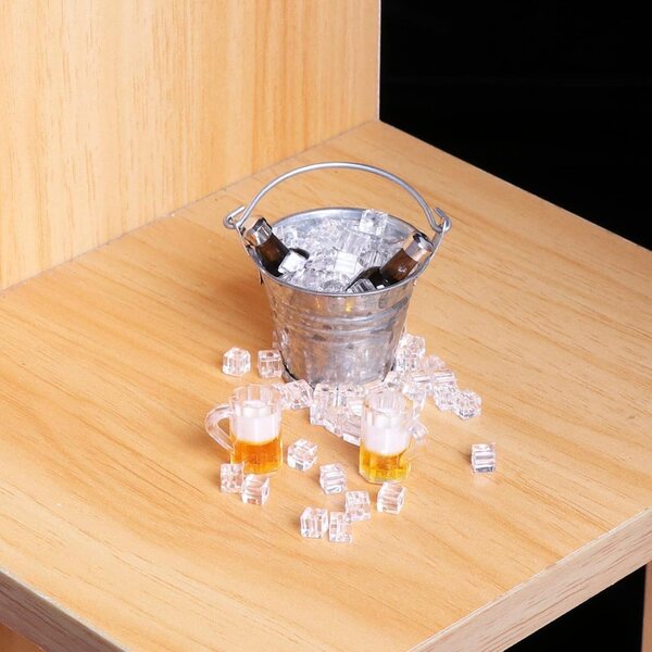 1/12 Puppenhaus-Miniaturset mit Flaschen, Eimer und Becher