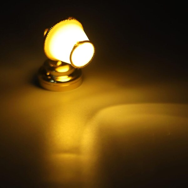 1:12 Puppenhaus-Miniatur-Wandlampe aus Metall mit warmem LED-Vintage-Licht