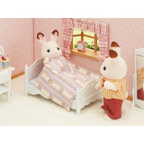 Sylvanian Family Kinderzimmer-Set SE-202 mit lavendelfarbenen und weißen Möbeln