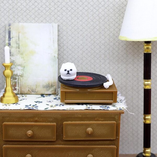 Miniatura giradischi retrò in resina per casa delle bambole - artigianato Uclac