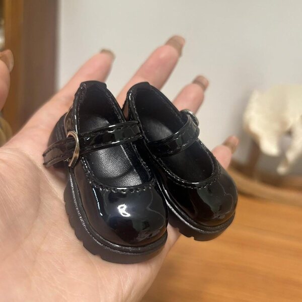 1:4 schwarze weibliche Puppenschuhe aus PVC, modische Plattform für Actionfiguren