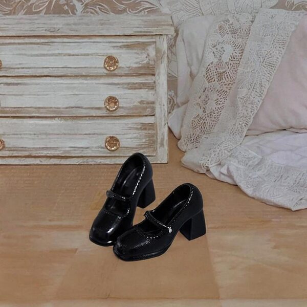 1:12 Miniatur-High-Heels-Schuhe für 6-Zoll-Actionfiguren – Schwarz