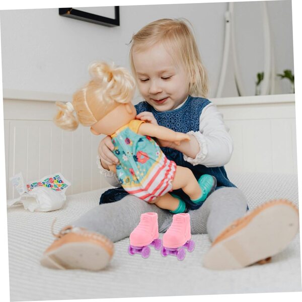 Beaupretty 3 Paar rosa Rollschuhe für Miniatur-Puppenhaus-Zubehör
