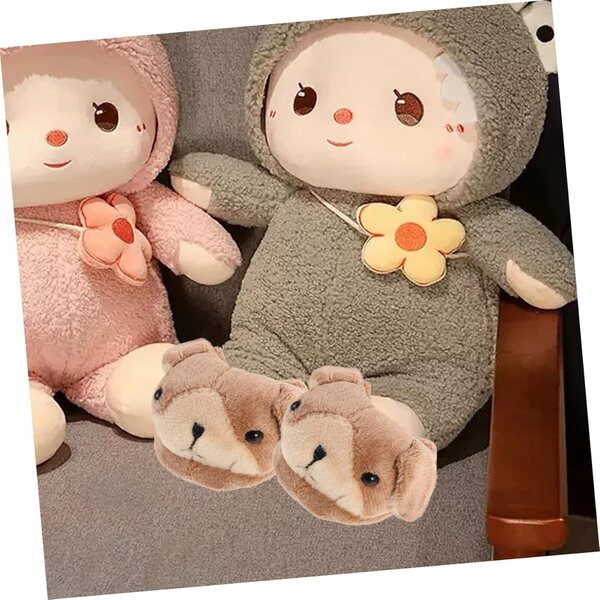 Weiche Hausschuhe in Tierform für Puppen – warme und winterliche Accessoires
