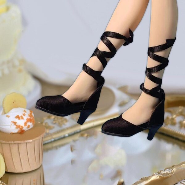 Schuhe mit hohen Absätzen und Riemen für 1/6 Puppen – elegantes und widerstandsfähiges Schwarz
