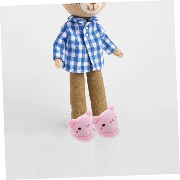 Plüsch-Hausschuhe in Schweineform für Puppen – zartrosa Winter-Accessoires
