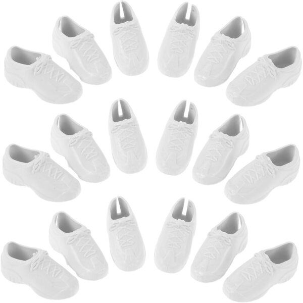 UPKOCH Scarpe Miniature in Plastica per Bambole - Scarpe Sportive Dettagliate e Facili da Pulire