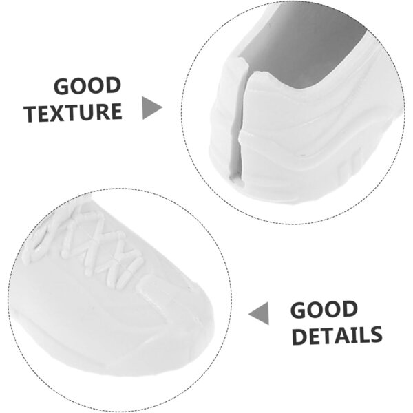 UPKOCH Scarpe Miniature in Plastica per Bambole - Scarpe Sportive Dettagliate e Facili da Pulire