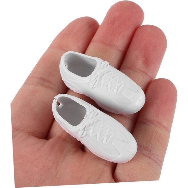 Mehrfarbige Mini-Kunststoffschuhe für Puppen – Set mit 31 realistischen Paaren und Dekorationen