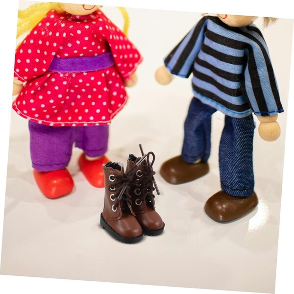 Plüschstiefel für 30 cm große BJD-Puppen – 2-teiliges Set. Detaillierte Miniaturschuhe