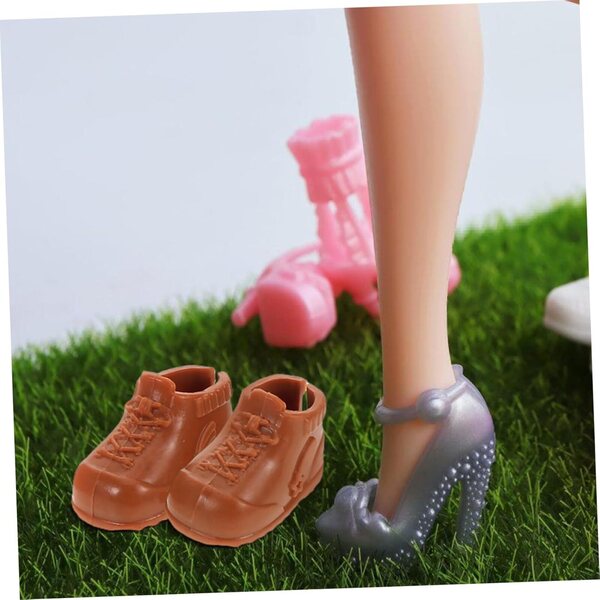 KOMBIUDA Scarpe Miniature per Bambole 12 Paia Sneakers Alte Stivaletti 17 cm