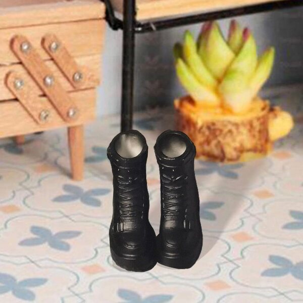 Schwarze Miniatur-Arbeitsstiefel für Puppen im Maßstab 1:12 – Cosplay-Zubehör