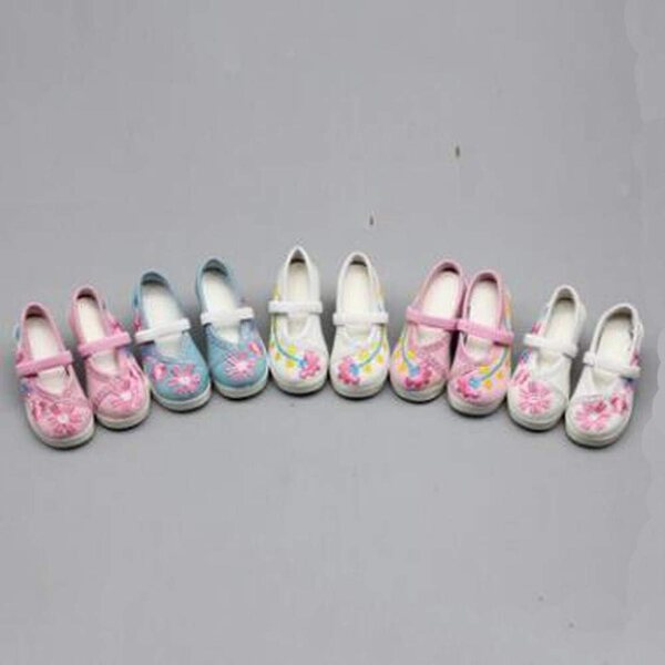 Gestickte Schuhe mit niedrigem Absatz für SD 1/3 60 cm Puppe, einzigartiges Freizeitaccessoire