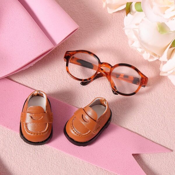 Set Accessori Bambole 17cm Mikovivi: Scarpe Mini e Occhiali Eleganti Marrone