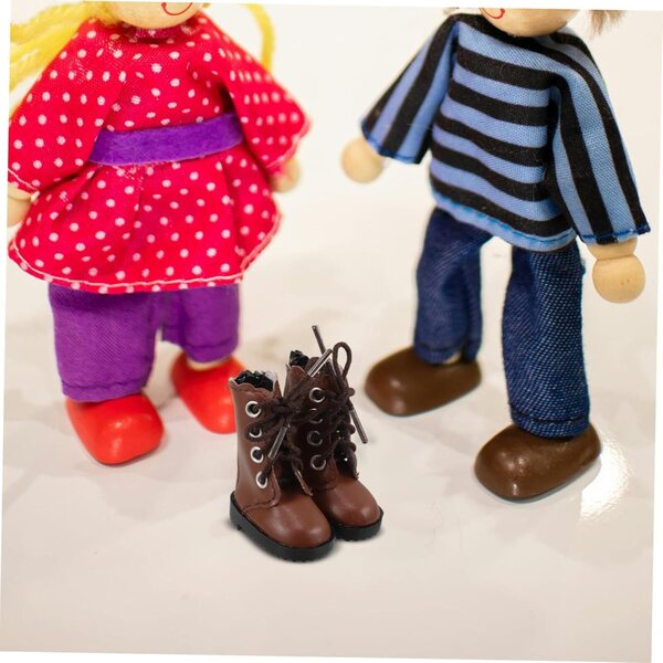 Braune hohe Stiefelschuhe für 30 cm große Puppen – realistisches und widerstandsfähiges Miniaturzubehör