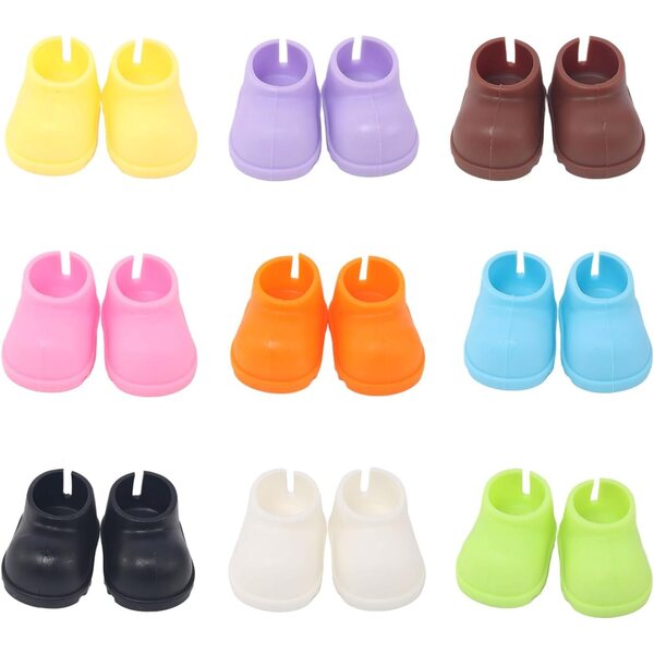 Set mit 9 Paar Kunststoffschuhen für 17-cm-Puppen – vielseitige Modeaccessoires