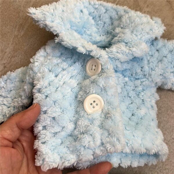 Blaues Plüsch-Pyjama-Set für American Doll 46 cm – komplettes Oberteil und Hose