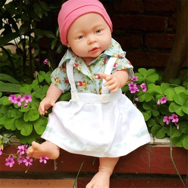 Kleid für 46-cm-Puppen – weißes Schürzenkleid und Bluse mit Beerenaufdruck