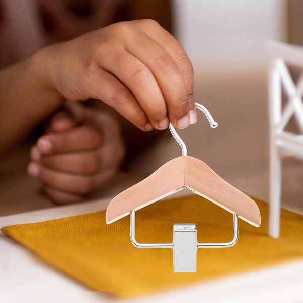 Puppenkleiderbügel aus Holz und Metall, 2 Stück – Mini-Kleiderbügel für Puppenhaus