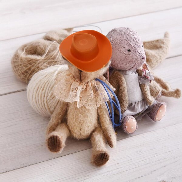 30 bunte Mini-Cowboyhüte für DIY- und Basteldekorationen