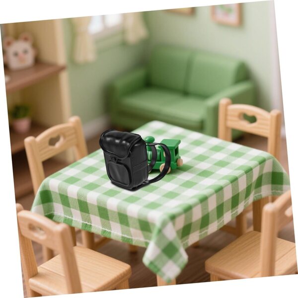 Set 2 Mini Zaini in Plastica per Bambole – Accessori per Casa delle Bambole e Gioco di Finzione