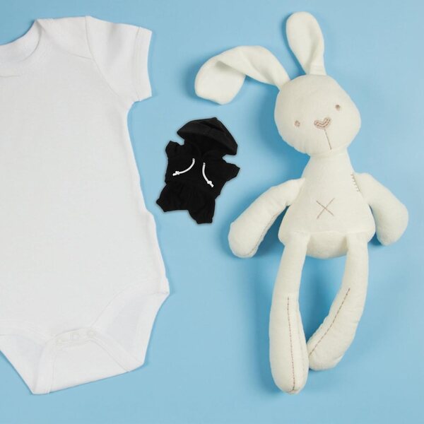 Kapuzen-Kleidungsset für 17 cm große Gatuida-Puppen – schwarzes Sweatshirt und Hose