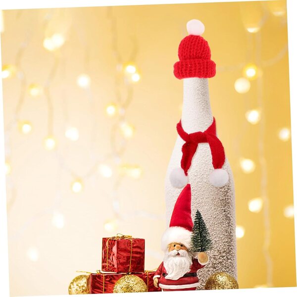 Set mit 40 Weihnachtsmützen und Schals für Puppen – festliche Strickaccessoires