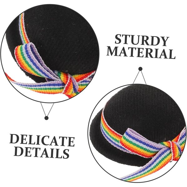 4 Mini Cappelli Neri per Bambole con Nastro Colorato – Accessori Artigianali Eleganti