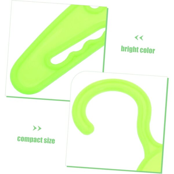 Set 10 Grucce in Plastica Verde Mini per Bambole, Perfette per Armadi e Casette