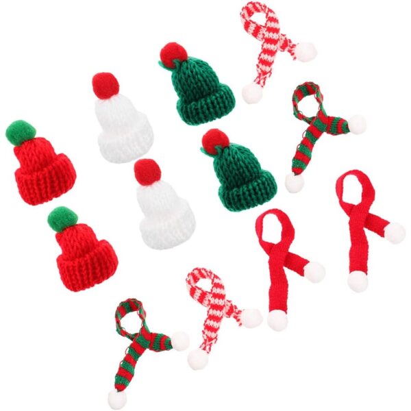 12 Mini Cappelli e Sciarpe Natalizi Lavorati a Maglia Rosso, Bianco e Verde