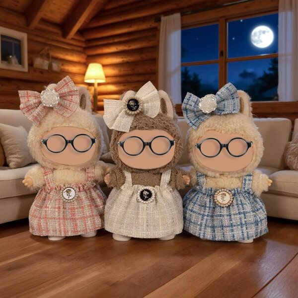 Set mit 3 modischen Kleidungsstücken für 17-cm-Puppen mit weichen und schicken Dollbie-Accessoires