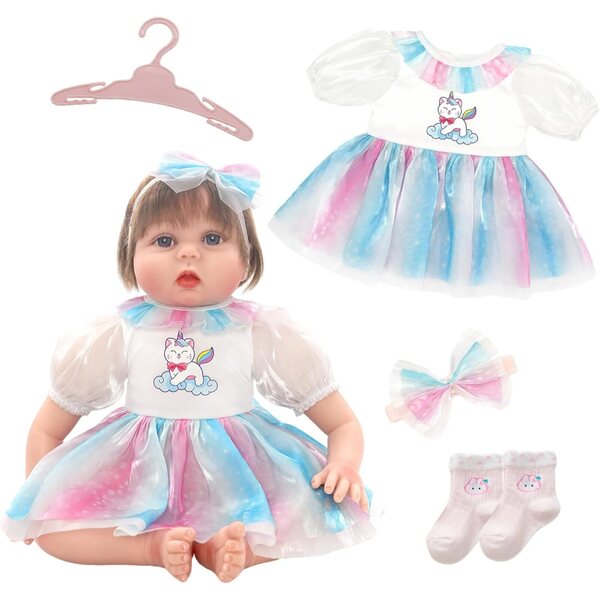 Kleid für 50–55 cm große Puppen mit puderblauem Tüllrock, Schleife und Socken – 4-teiliges Set