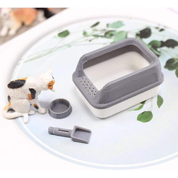 Gissroys Miniatur-Spielset mit Katzentoilette und Futternapf im Maßstab 1:12